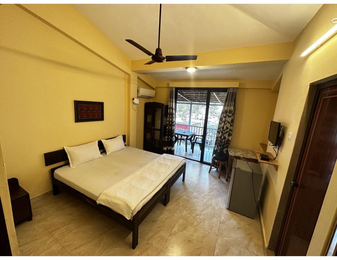 Hotel White Season كالانغيُت المظهر الخارجي الصورة