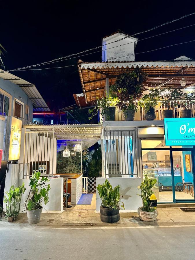 Hotel White Season كالانغيُت المظهر الخارجي الصورة