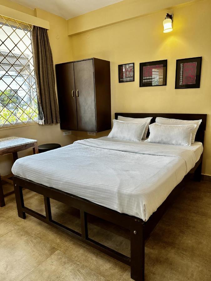 Hotel White Season كالانغيُت المظهر الخارجي الصورة